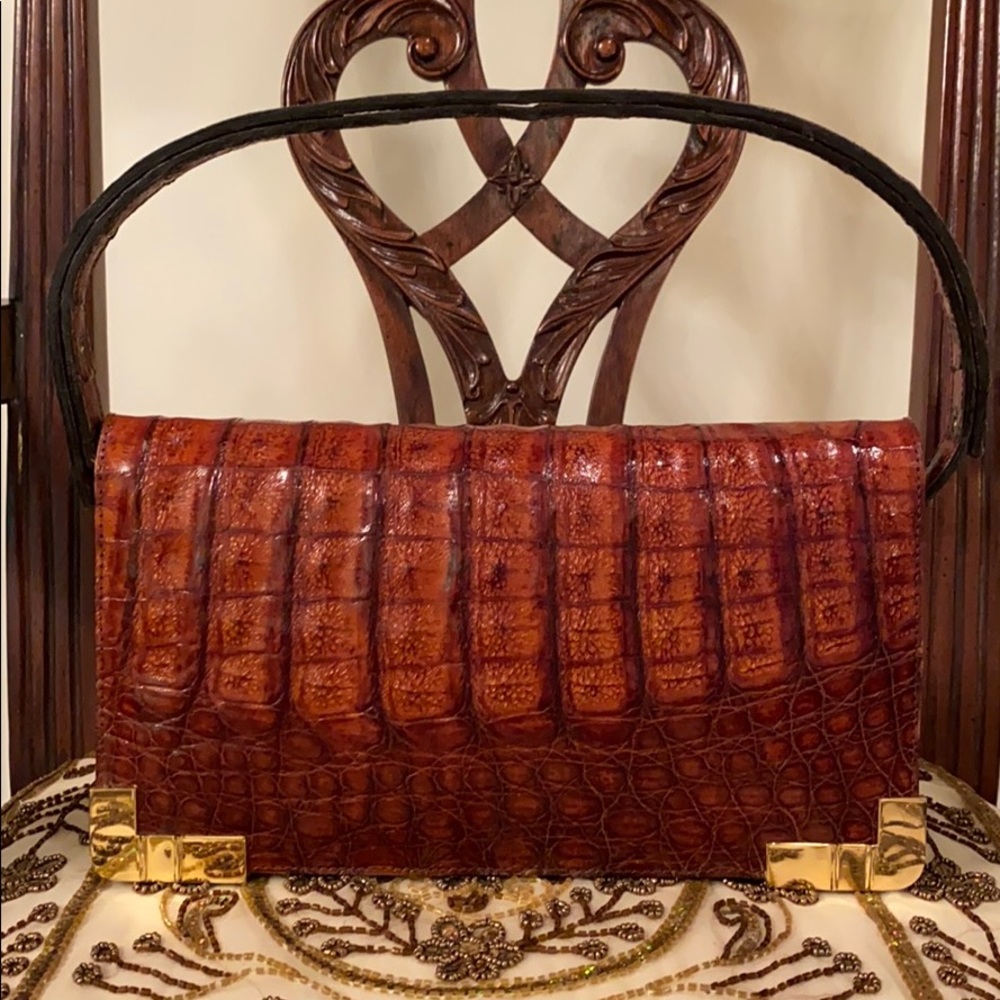 Crocodile NWOT vintage yet classic authentic purse